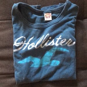 Women’s Hollister Medium Top